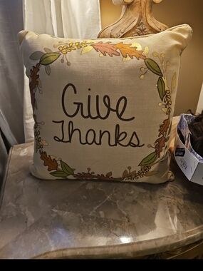 Give Thanks Autumn Accent Pillow - Cream, Green ,metallic Gold Brand New 16x16